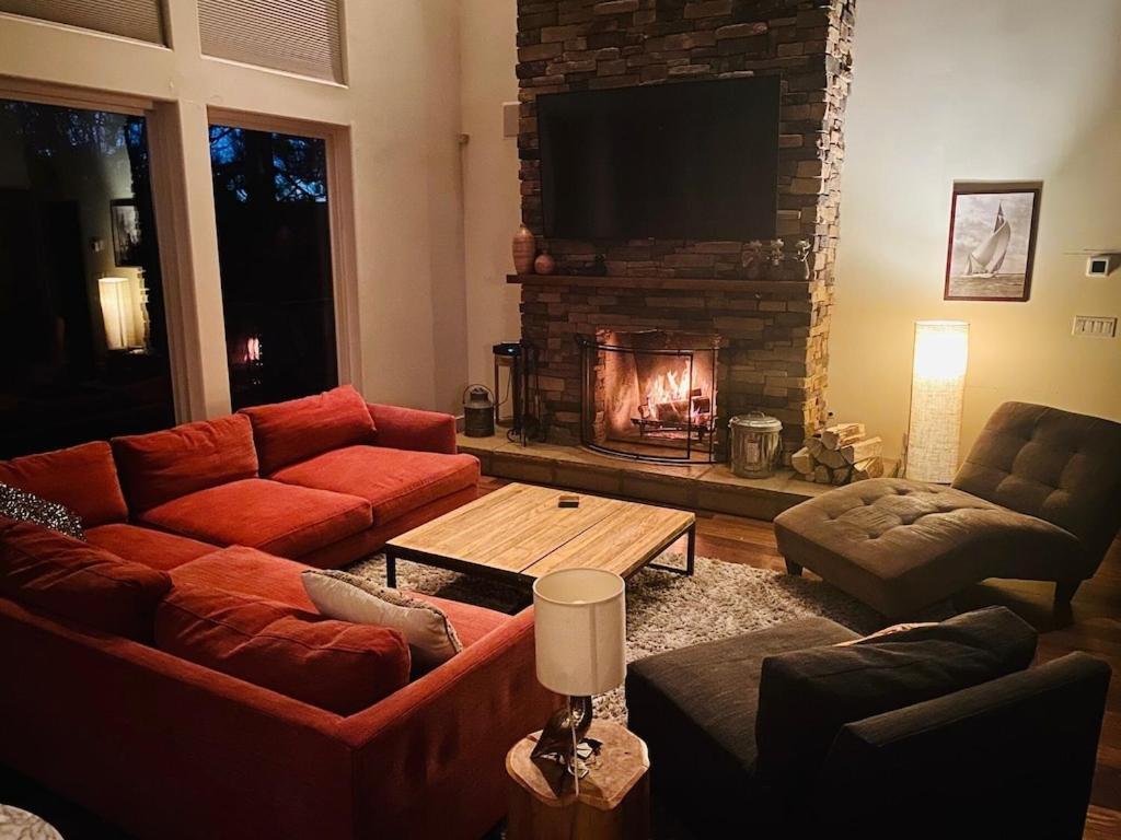 Modern 6 Bedroom Retreat, Stunning Lake Views, Close To Village! Lake Arrowhead Exteriér fotografie